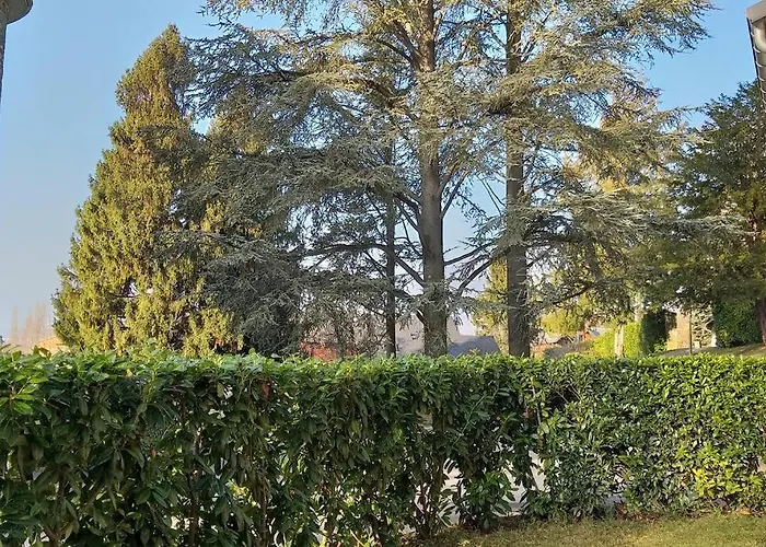 La Dependance Du Chateau De Triviers. Challes-les-Eaux